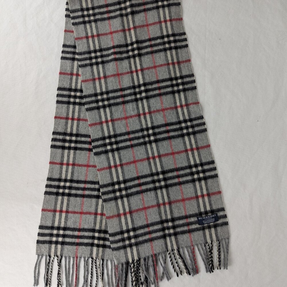 Burberry Cashmere Scarf Gray | Unisex | Timeless Check | Used Excellent